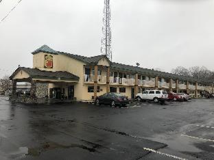 Super 8 By Wyndham Shelby Hotel Room photo